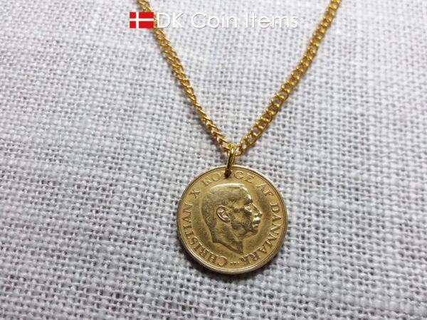 Denmark 1946 coin necklace with 78 year old golden 1 krone coin pendant. 78th birthday gift, 1st anniversary gift, Danish vintage souvenir