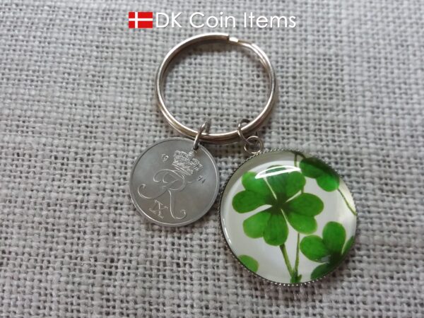 Denmark 1971 coin keychain with 53 year old Crown R 2 ore coin and Four-Leaf Lucky Clover painting pendant. Danish vintage souvenir gift