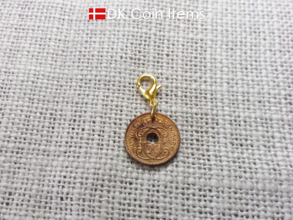 Denmark 1939 Crown C-initial coin pendant charm with 85 year old copper 1 ore on lobster claw. 85th birthday gift. Danish vintage souvenir