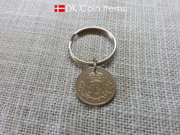 Denmark R-initial 1950 coin keychain with 74 year old 25 ore as coin pendant on 30mm keyring