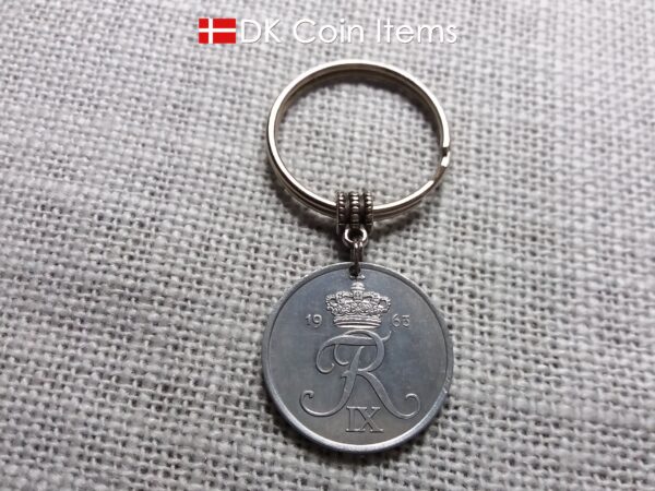 Denmark 1963 Crown R coin keychain with 61 year old 5 ore as coin pendant. Unique 61st birthday gift or Danish vintage souvenir