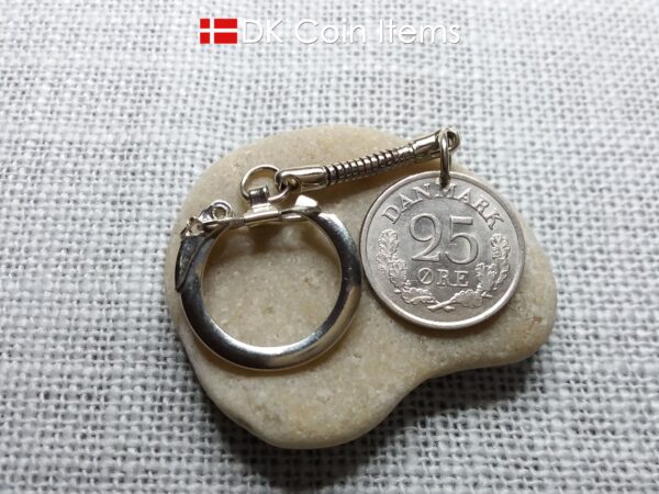 Denmark 1966 coin keychain with 58 year old Crown R initial 25 ore as coin pendant. 58th birthday gift. Danish vintage souvenir