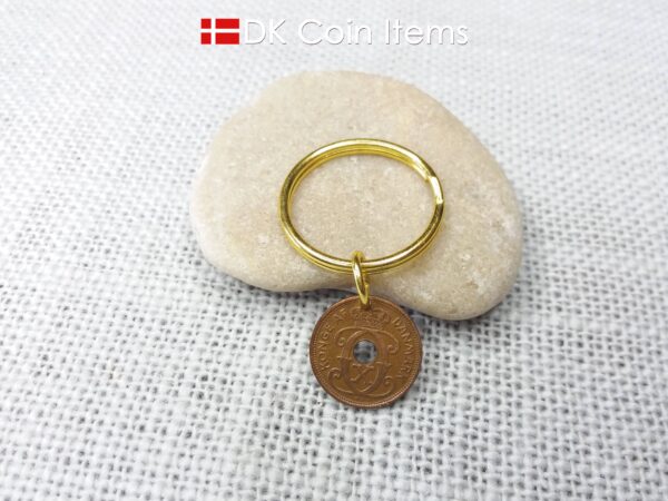 Danish 1932 coin keychain. C-initial 1 ore coin 92 years old.