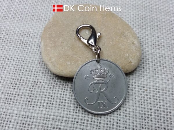 Denmark 1962 R-initial coin charm - 62 year old vintage 5 ore coin pendant on lobster claw clasp - 62nd birthday gift - 5th anniversary gift