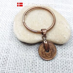 Denmark 1939 C-initial coin keychain - 85 year old vintage copper 1 ore coin pendant - 85th birthday gift - Antique Danish souvenir