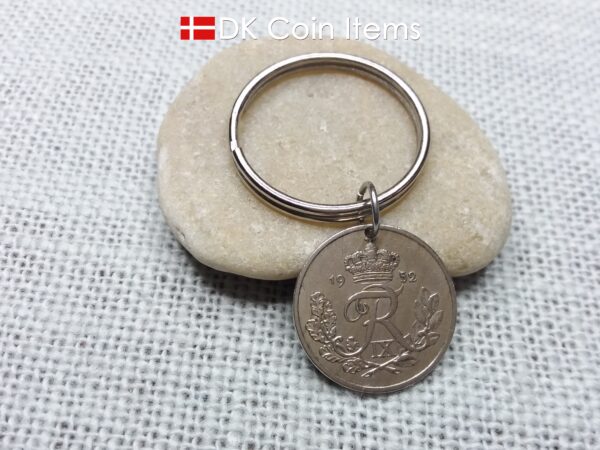 Denmark 1952 coin keychain - Crowned letter R initial on 72 year old 25 ore on 30mm keyring - 72nd birthday gift - Danish souvenir