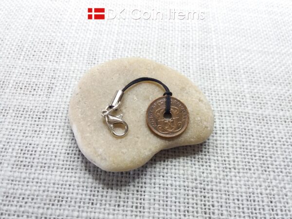 Danish 1932 coin charm. C-monogram 1 ore coin 92 years old.