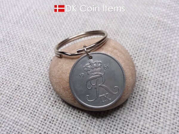 Denmark 1961 R-initial coin keychain with 63 year old 5 ore as coin pendant on 30mm keyring