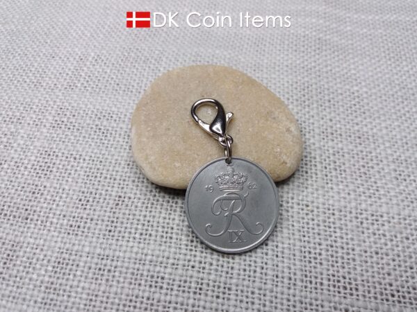 Denmark 1962 R-initial coin charm - 62 year old vintage 5 ore coin pendant on lobster claw clasp - 62nd birthday gift - 5th anniversary gift