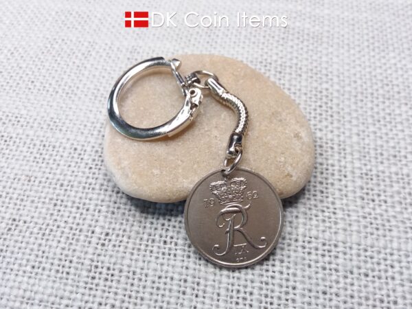 Denmark 1962 R-initial coin keychain with 62 year old 25 ore as coin pendant on snake keyring