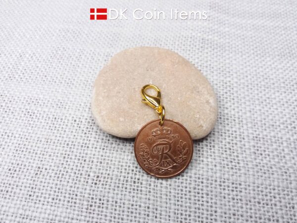 Denmark 1950 R-initial coin pendant charm with 74 year old decoratively copper plated 25 ore on 16mm lobster claw clasp