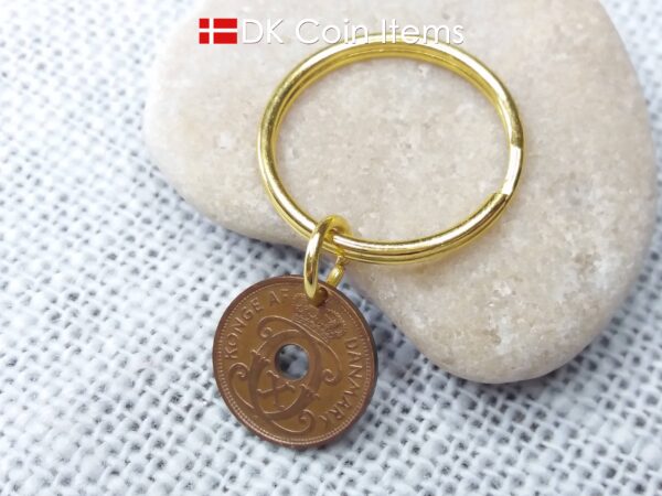 Danish 1932 coin keychain. C-initial 1 ore coin 92 years old.