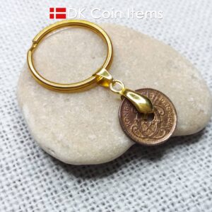 Denmark 1939 C-initial coin keychain - 85 year old Danish vintage copper 1 ore coin pendant - 85th birthday gift - Antique souvenir