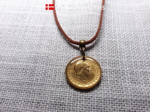 Denmark 1948 coin necklace with golden 76 year old vintage 1 krone as coin pendant. Cord/Chain options