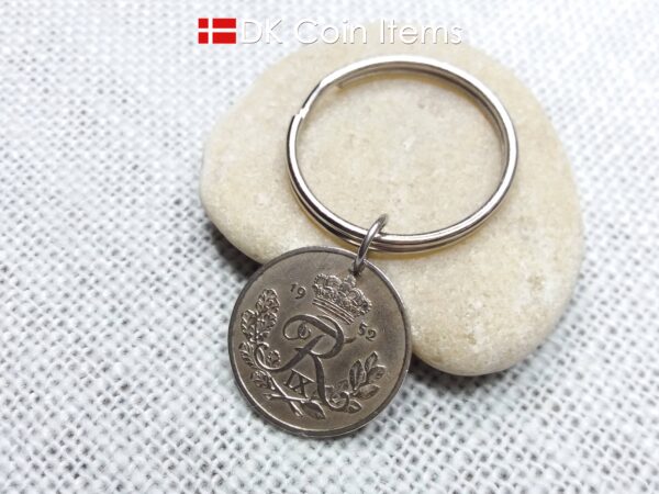 Denmark 1952 coin keychain - Crowned letter R initial on 72 year old 25 ore on 30mm keyring - 72nd birthday gift - Danish souvenir