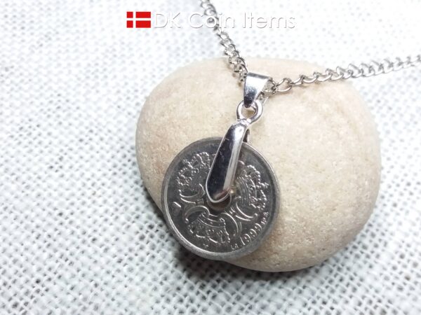 Coin necklace with a Danish 1 krone as coin pendant on a pinch bail with snap lock - Danish souvenir - Cord/chain options