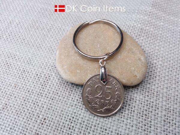 Denmark 1961 R-initial coin keychain with 63 year old 25 ore as coin pendant on pinch bail and 30mm keyring