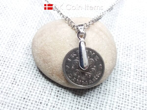 Coin necklace with a Danish 1 krone as coin pendant on a pinch bail with snap lock - Danish souvenir - Cord/chain options