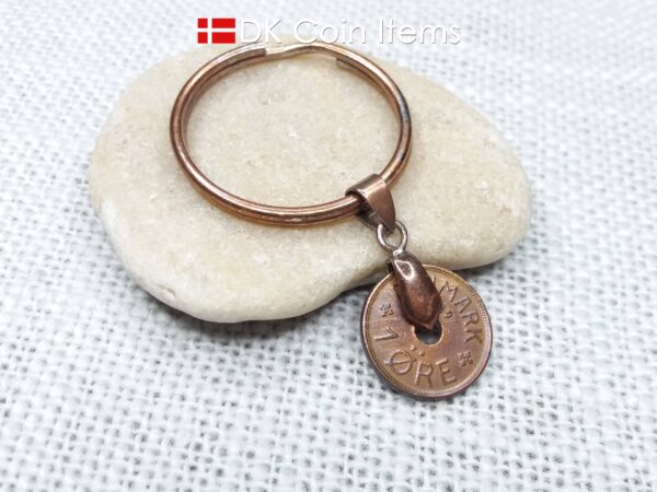 Denmark 1939 C-initial coin keychain - 85 year old vintage copper 1 ore coin pendant - 85th birthday gift - Antique Danish souvenir