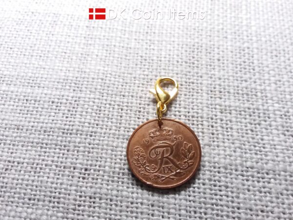 Denmark 1950 R-initial coin pendant charm with 74 year old decoratively copper plated 25 ore on 16mm lobster claw clasp