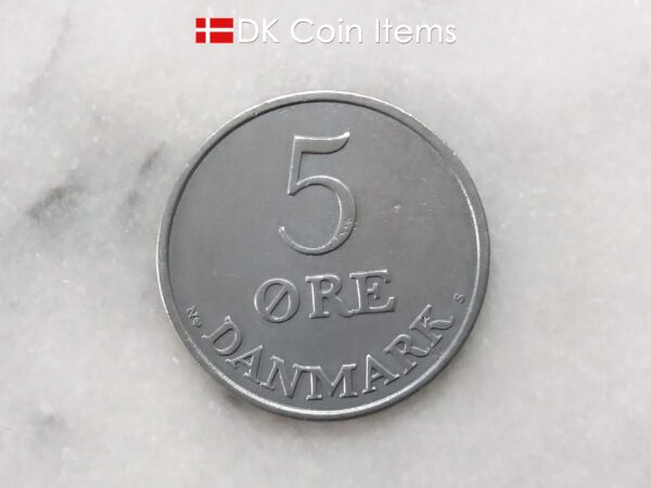 Danish 1952 vintage 5 ore coin - King Frederik IX of Denmark coin