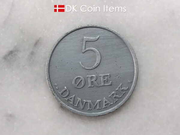 Danish 1956 vintage 5 ore coin - King Frederik IX of Denmark coin