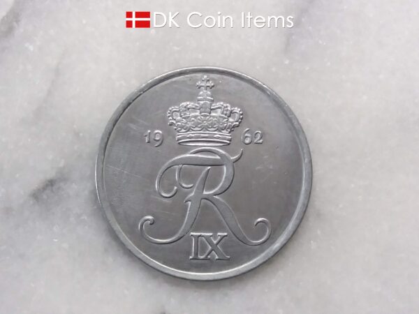 Danish 1962 vintage 5 ore coin - King Frederik IX of Denmark coin