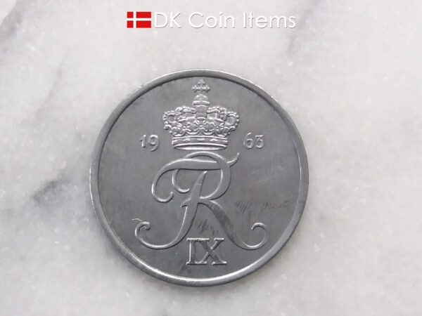 Danish 1963 vintage 5 ore coin - King Frederik IX of Denmark coin