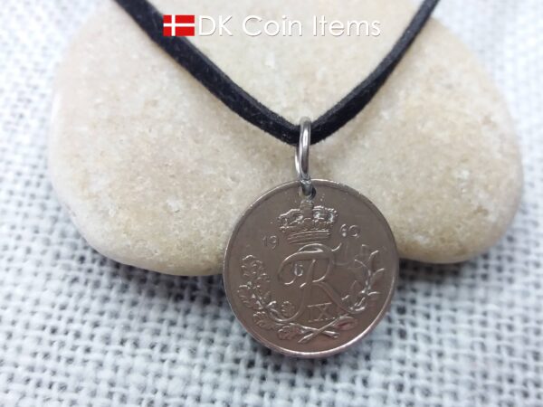 Denmark 1960 coin necklace. Crowned R-monogram 10 ore coin as pendant.