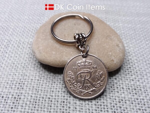 Denmark 1954 coin keychain. 70 year Crown R-monogram 25 ore pendant