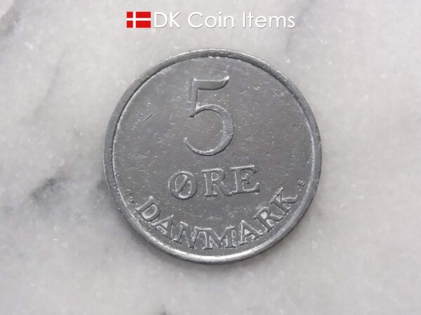 Danish 1960 vintage 5 ore coin - King Frederik IX of Denmark coin