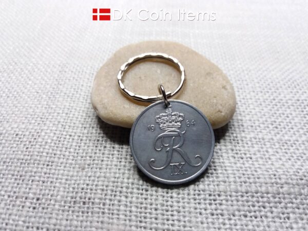 Denmark 1964 coin keychain. 60 year Crown R-monogram 5 ore pendant