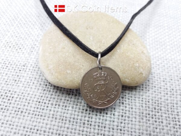 Denmark 1960 coin necklace. Crowned R-monogram 10 ore coin as pendant.