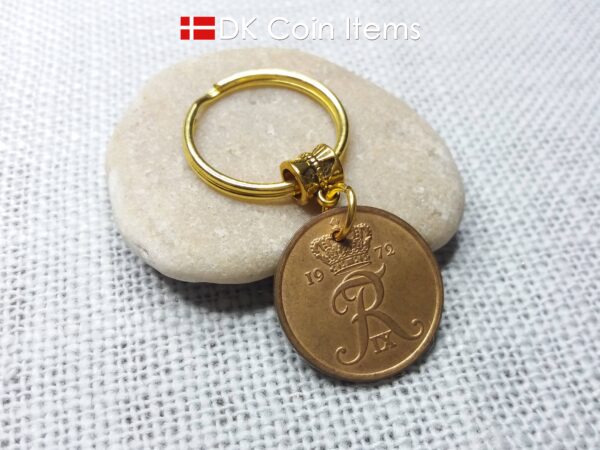 Denmark 1972 coin keychain. Crown R-monogram 5 ore 52 year old pendant