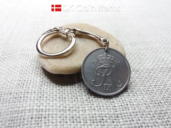 Danish 1964 coin keychain. 60 year Crowned R-monogram 5 ore pendant