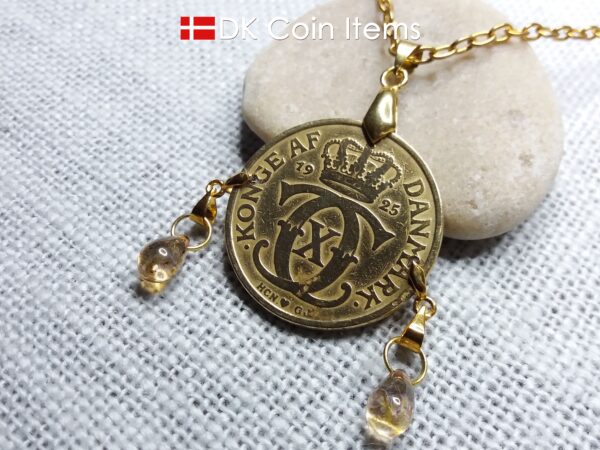 Danish 1925 coin necklace. Crown C-monogram Golden 2 kroner