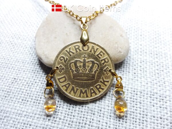 Danish 1925 coin necklace. Crown C-monogram Golden 2 kroner