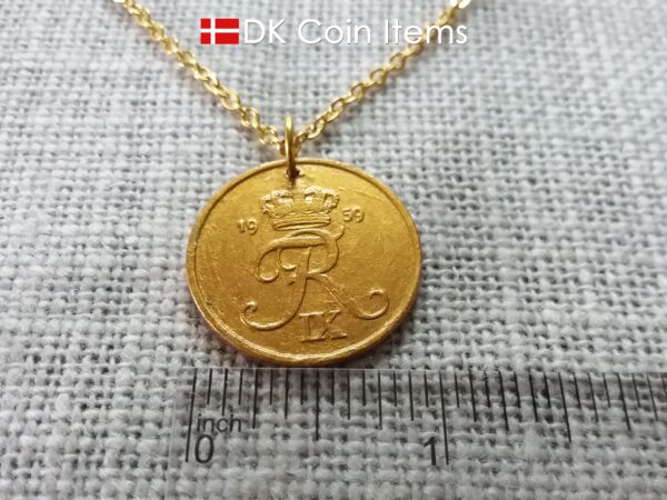 Denmark 1959 coin necklace. Crown R-monogram 5 ore coin coated with antique gold color